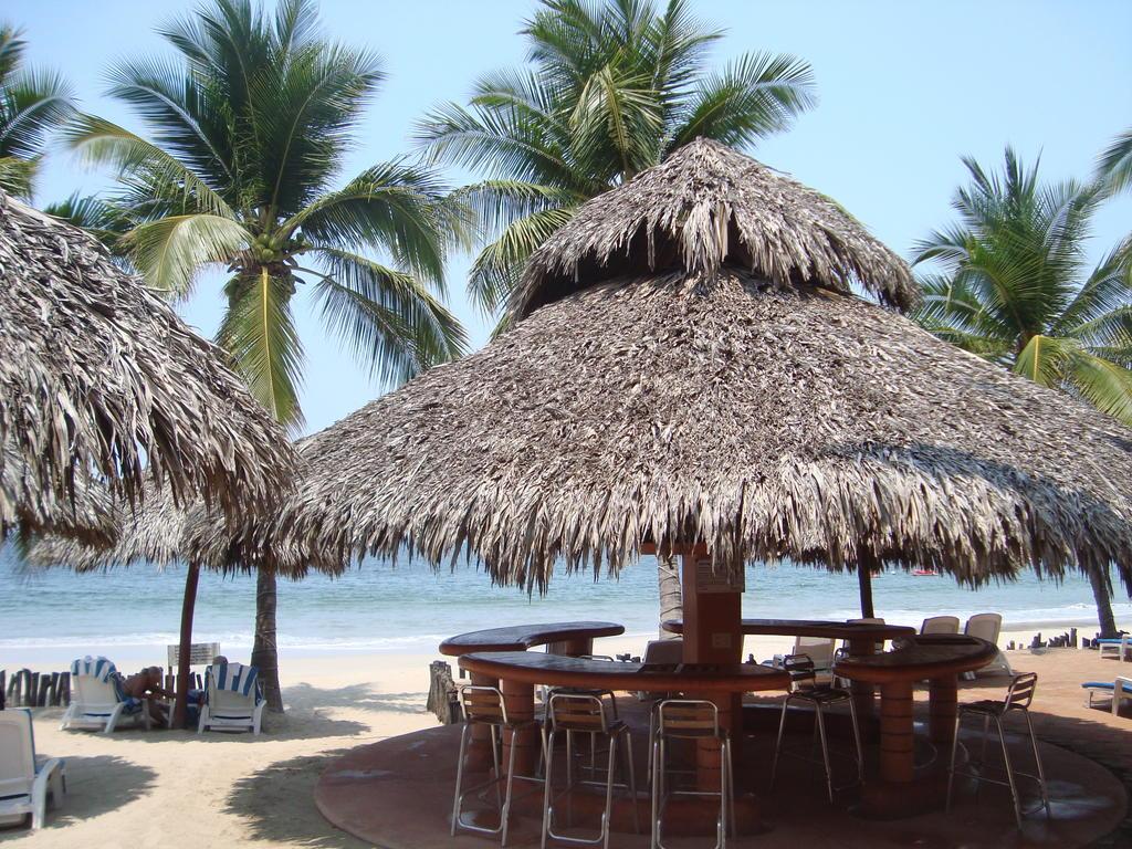 Hotel Villa Mexicana ซีฮัวตาเนโค ภายนอก รูปภาพ