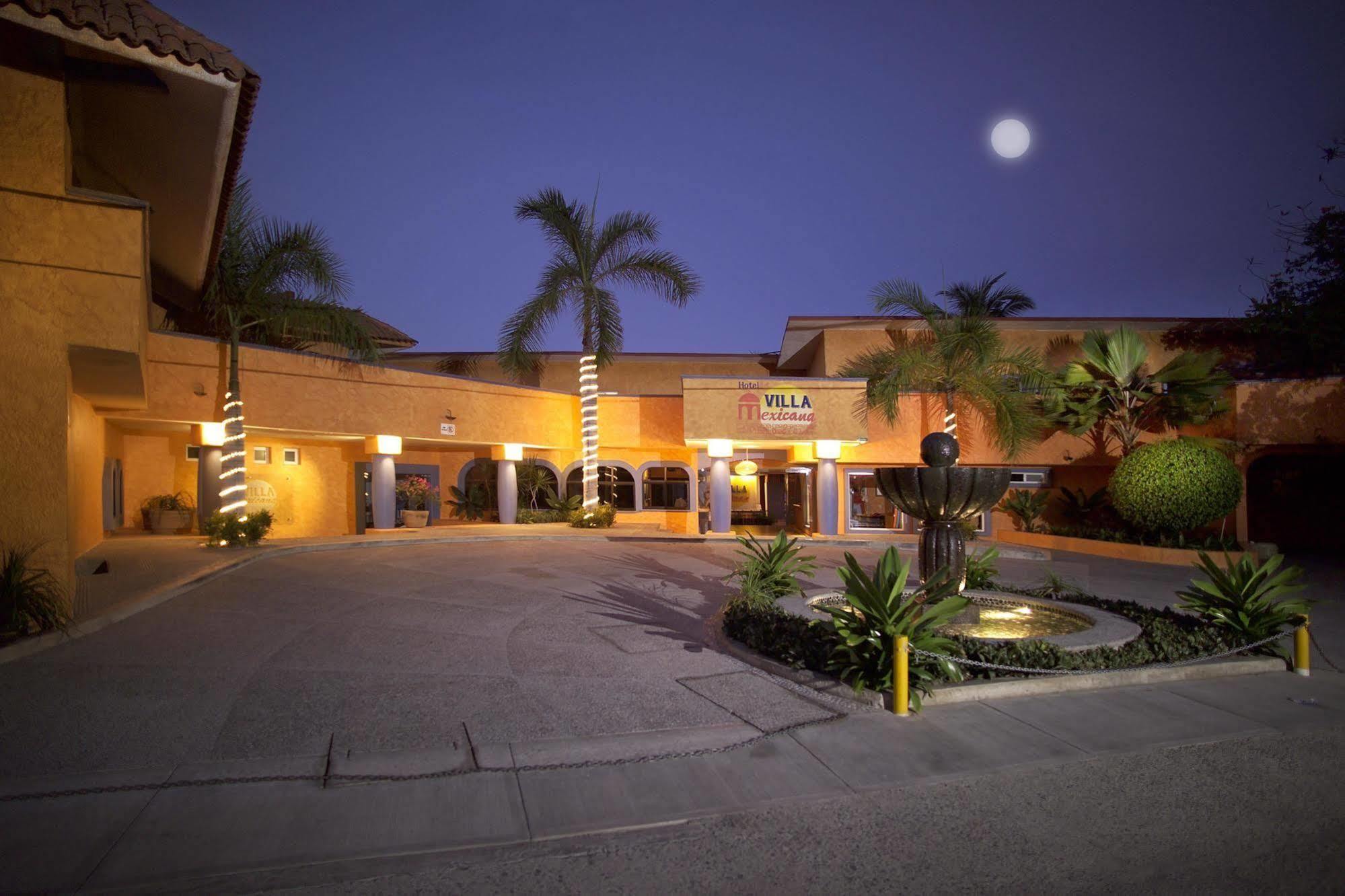 Hotel Villa Mexicana ซีฮัวตาเนโค ภายนอก รูปภาพ